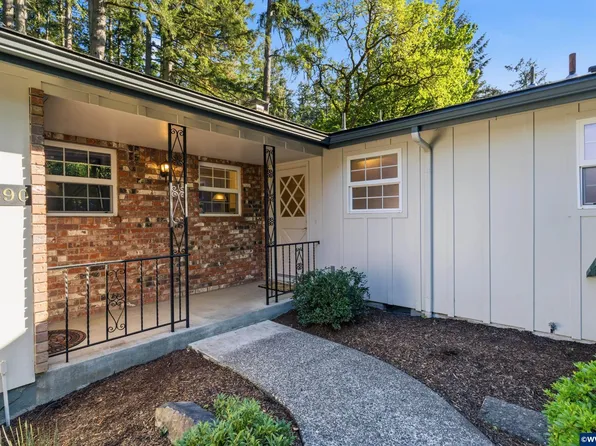 3490 NW Circle Blvd, Corvallis, OR 97330
