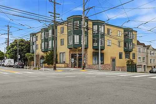 Taraval and 15th Ave. Photo 1