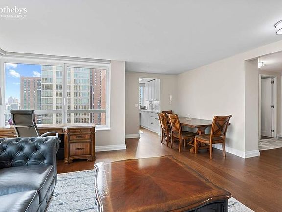 4th image of 200 E 94th St APT 2317