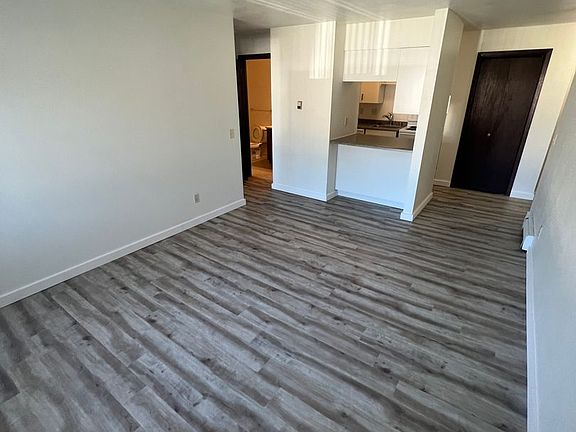 5th image of 5911 Spartan Dr #6