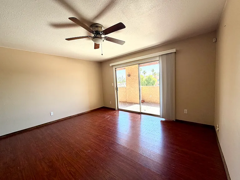 540 N May St #3106 — Photo 5