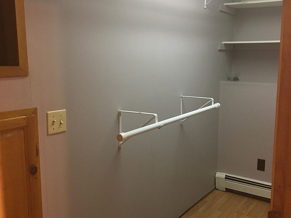 2nd image of 8 Craigie St
