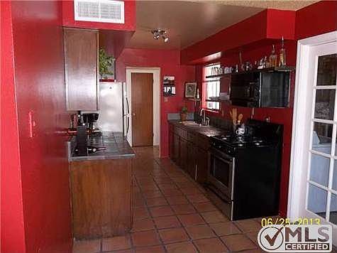 3rd image of 10427 Janway Dr