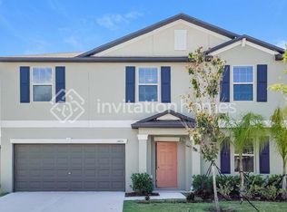 1465 Flower Dust Dr, Ruskin, FL 33570