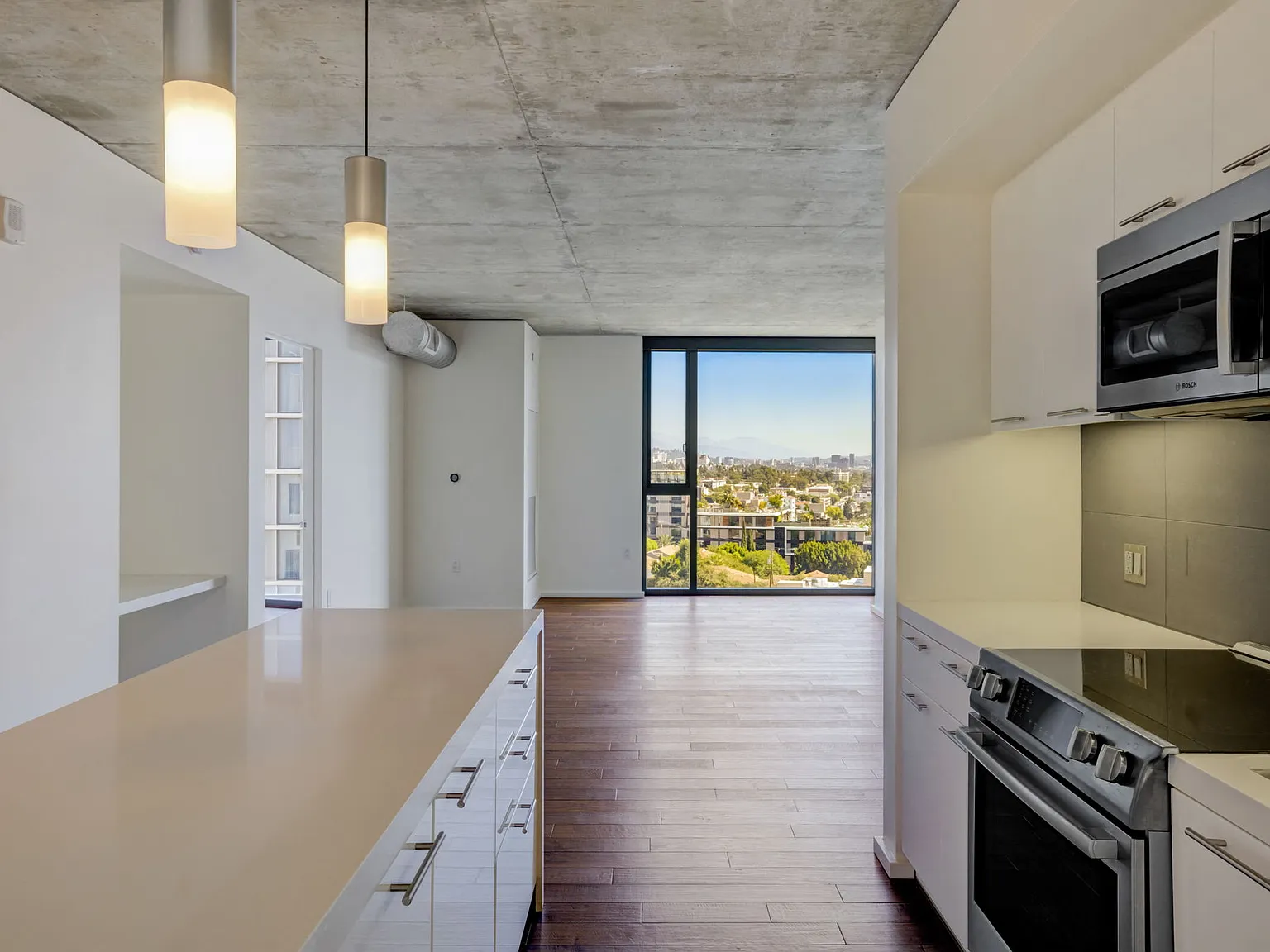 AKA West Hollywood Apartment Residences — Photo 4
