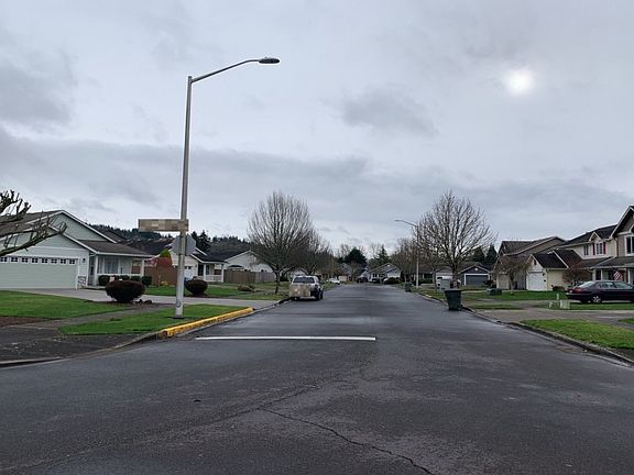 4th image of 2111 Branch Creek Dr