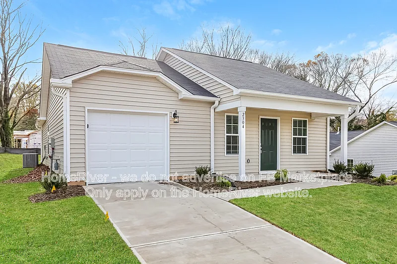 3 bed, 2.0 bath, 1383 sqft, $1,890 — Photo 2
