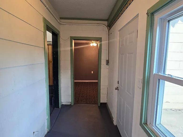 1006 Dexter St — Photo 22