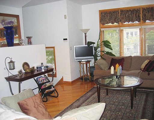 5th image of 1129 E Hyde Park Blvd APT A