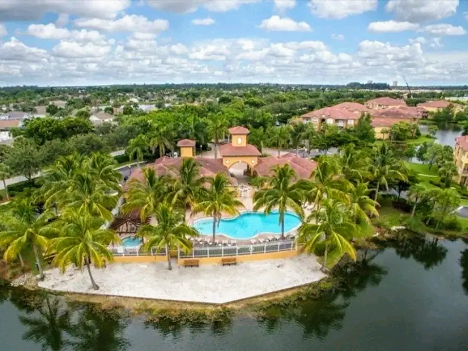 11400 Ocean Walk Ln #208