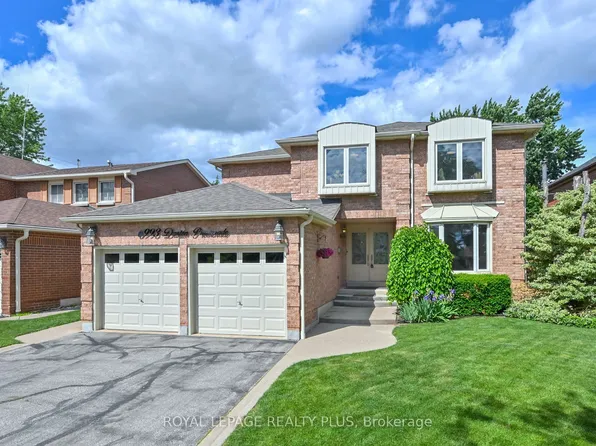 6993 Danton Prom Promenade, Mississauga, ON L5N 5A1