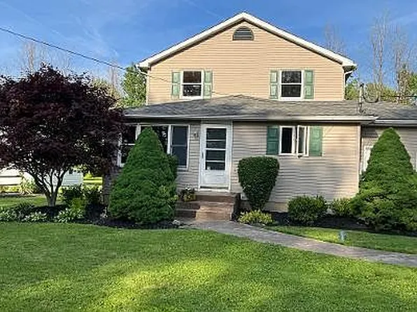 5047 Electric Ave, Hamburg, NY 14075