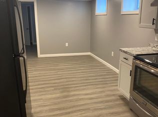 381 Academy Ave, Providence, RI 02908