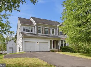 3583 Shandor Rd, Woodbridge, VA 22193