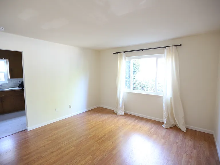 3112 Deakin St #1 — Photo 1