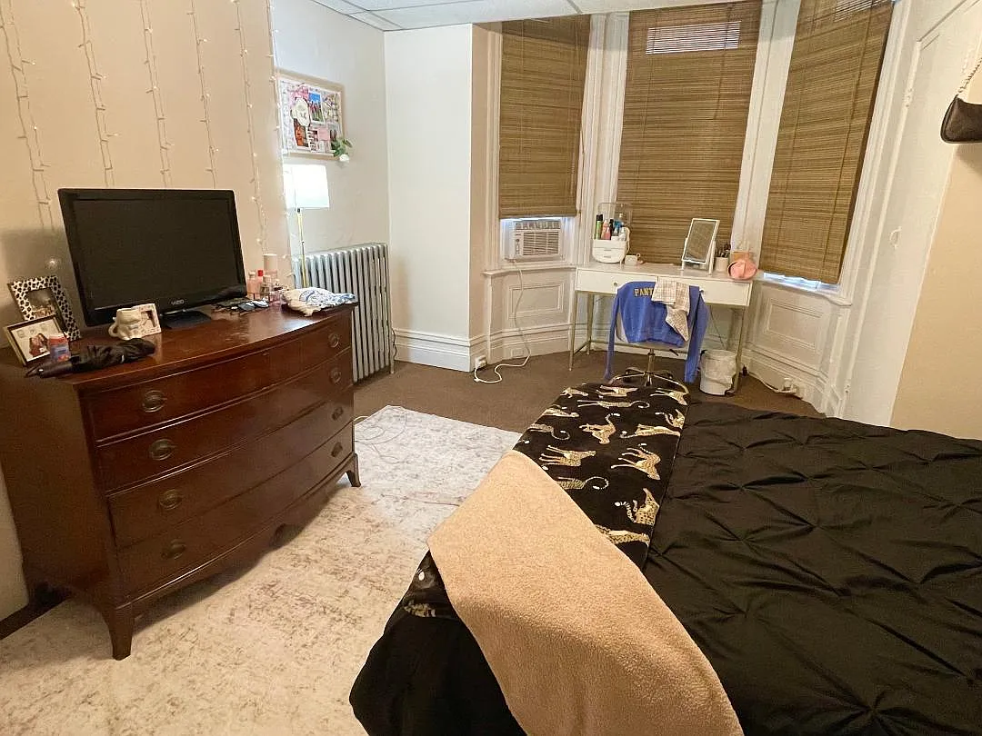 2 bed, 1000 sqft, $1,850 — Photo 2