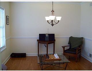 2nd image of 513 Amberson Pl