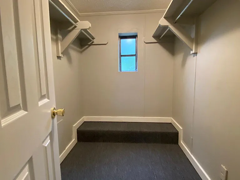 226 W Mattielou St — Photo 13