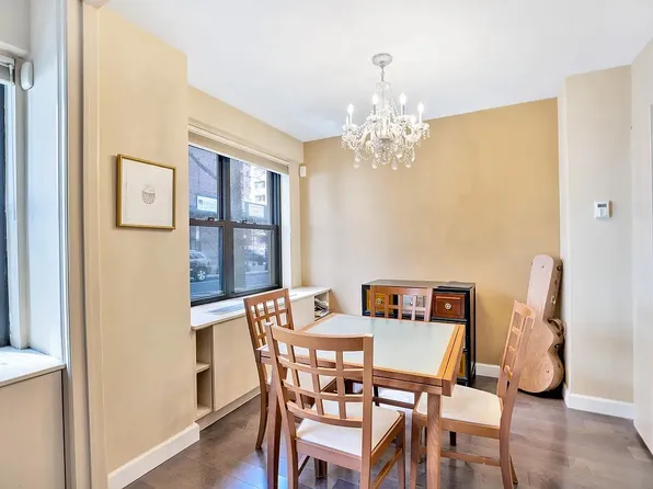 50 Sutton Place South image 3 of 10