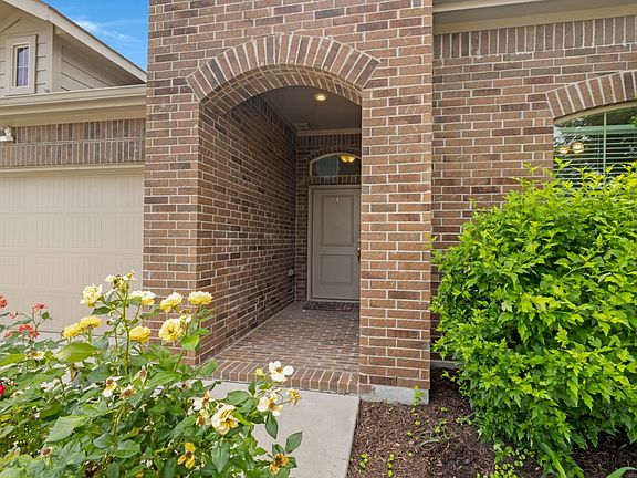 3rd image of 16133 Bronte Ln