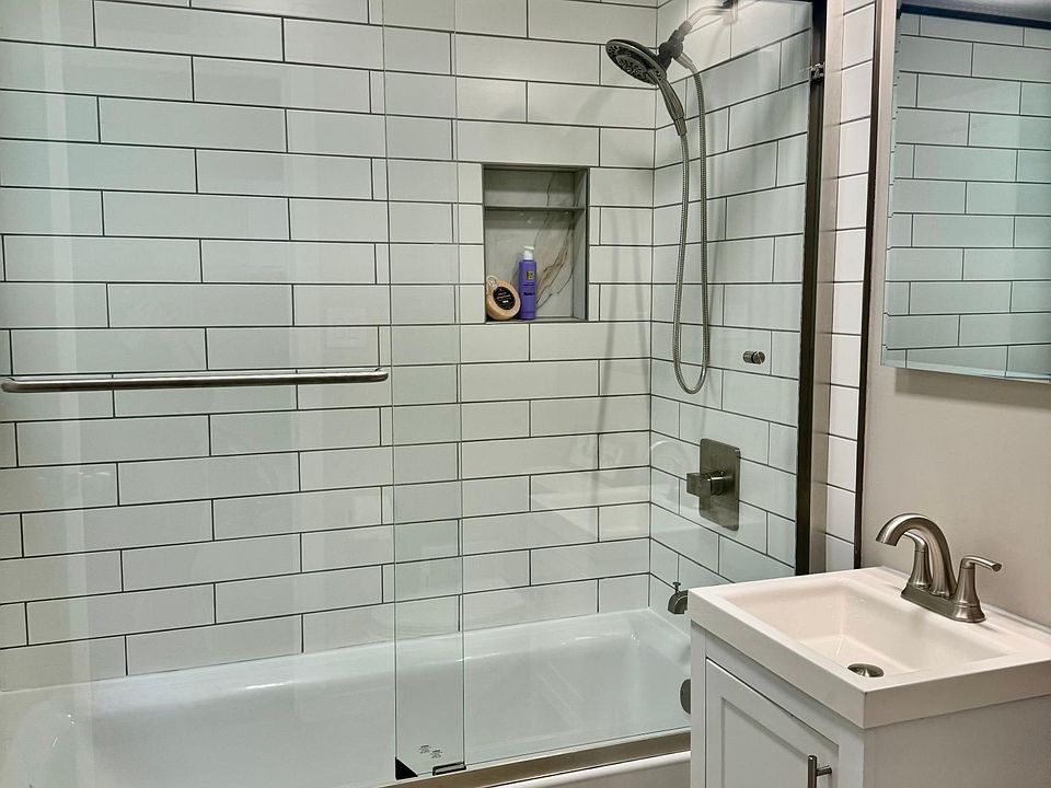 1st image of 4127 Irving St #4