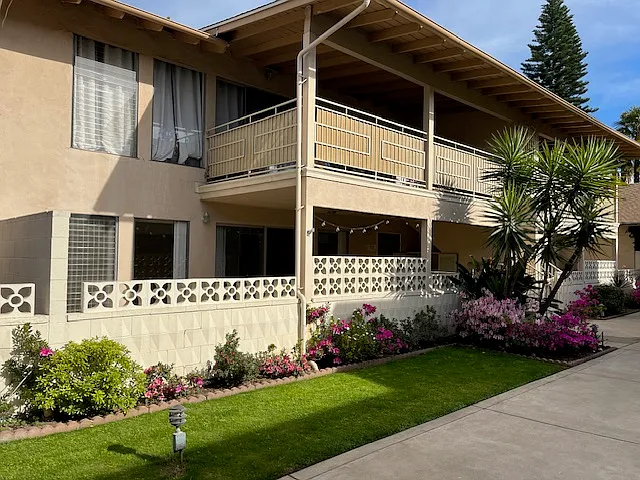 W Duarte Rd, Arcadia — Photo 4