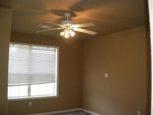 3rd image of 62 Hankins Ln