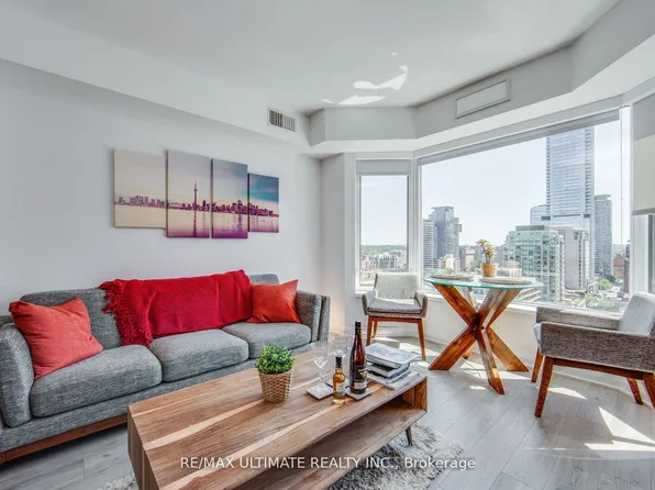 155 Yorkville Ave #1705, Toronto, ON M5R 0B4