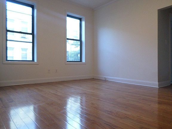 5th image of 3149 29th St APT A11