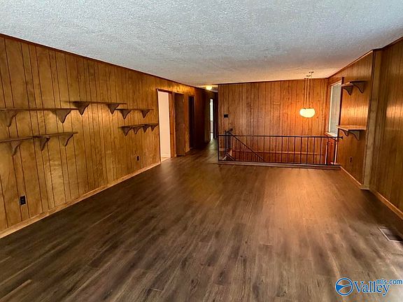 3rd image of 197 Cooper Rd
