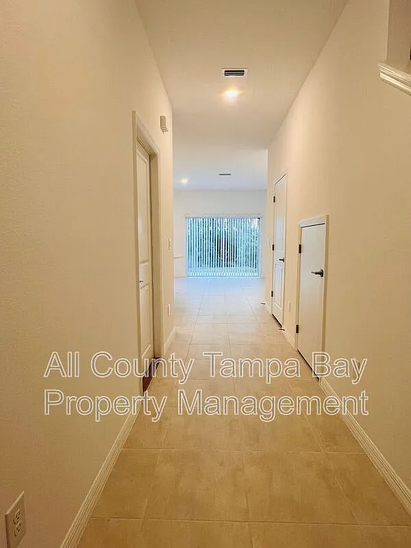 Building Photo - 2187 Hallier Cv