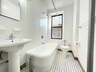 Rented by Bruma Realty LLC