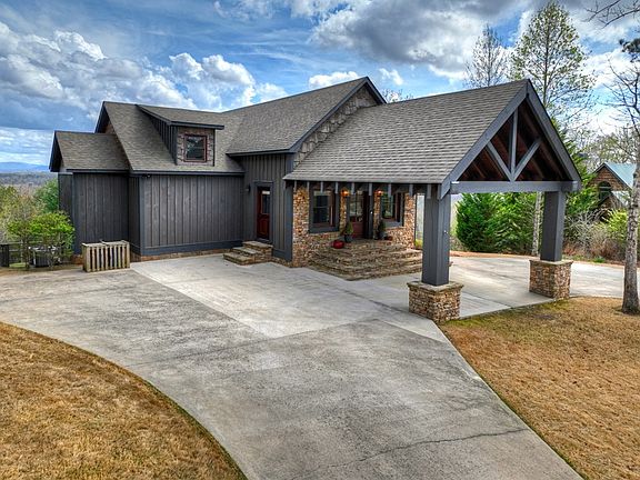4th image of 185 Logan Dr
