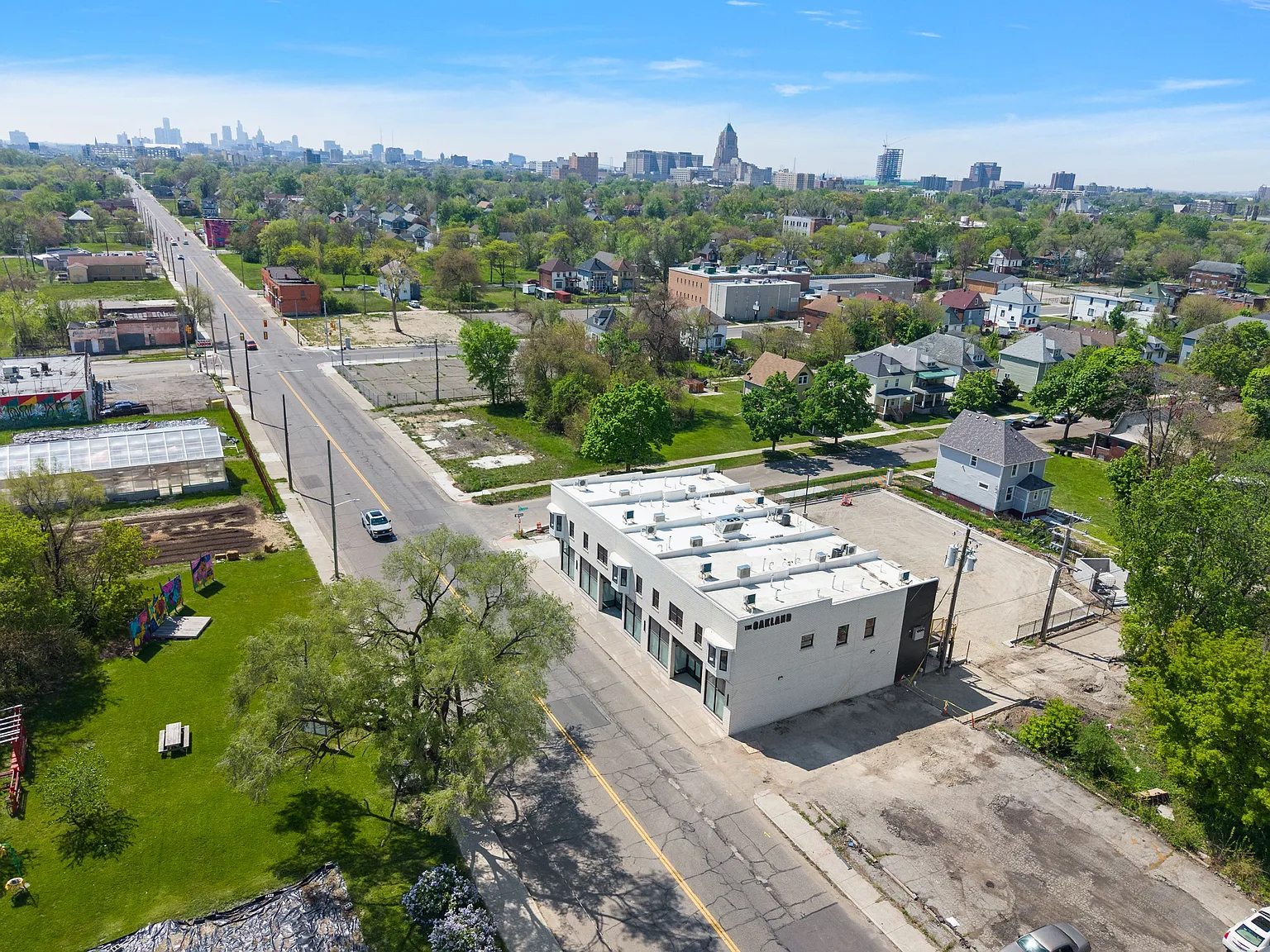 9301 Oakland Ave — Photo 4