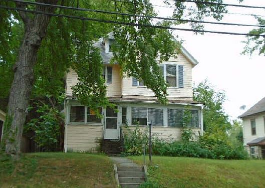 1st image of 118 Warrenton Ave