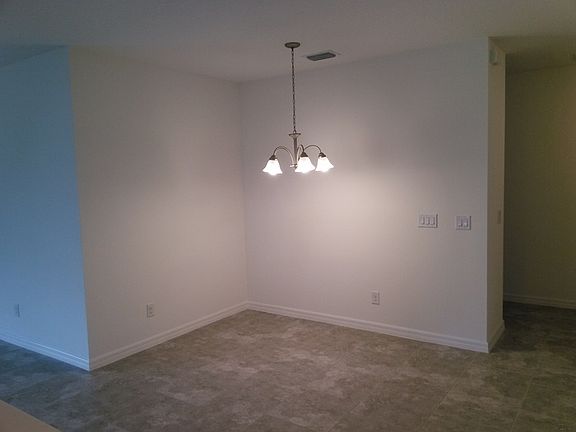 3rd image of 3252 Emilio Pl