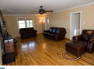 1026 Keystone Dr, Sellersville, PA 18960