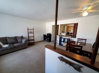 1012 W 11th St, Cedar Falls, IA 50613