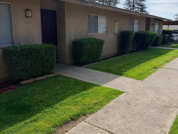 2nd image of 40 W Beverly Dr