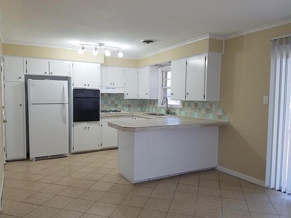 2nd image of 747 Joryne Dr