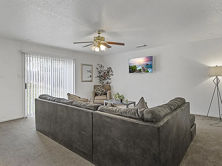 14711 Mountainside Rdg — Photo 1