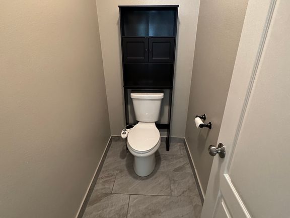 2nd image of 1863 E Ryan Ln