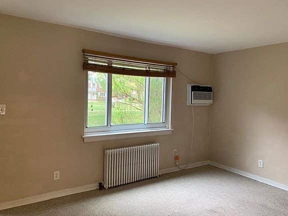 2nd image of 247-37 1st Cres