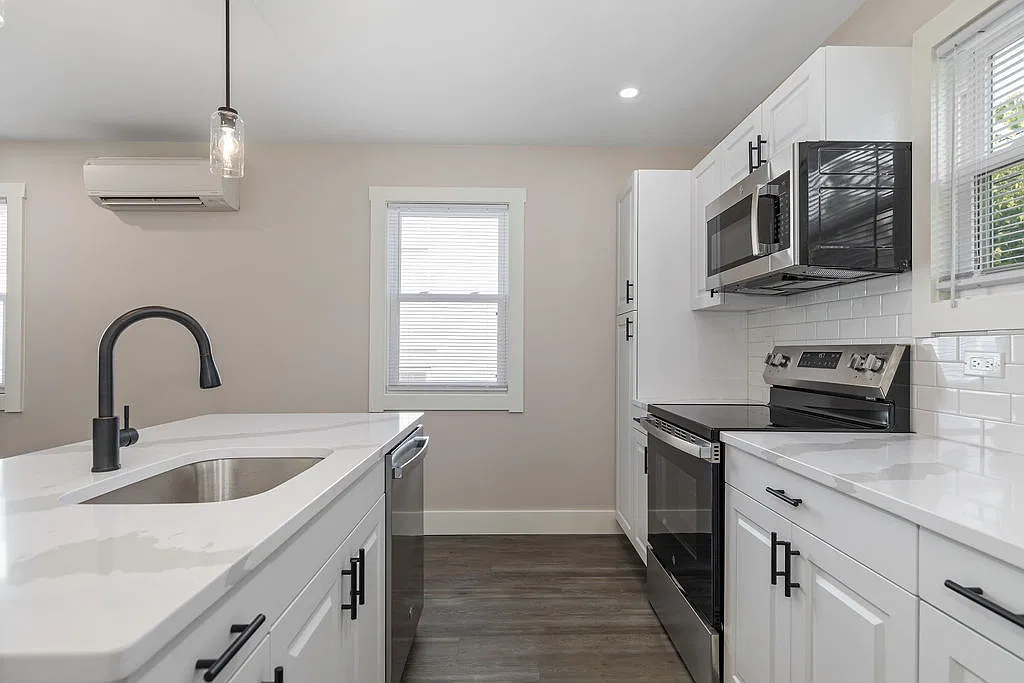 1 bed, 600 sqft, $1,500 — Photo 2