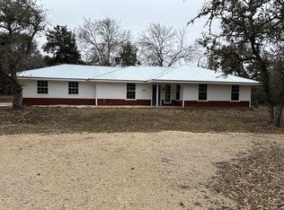 675 Lacey Dr, Bandera, TX 78003