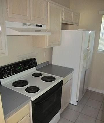 4th image of 31 Chatelaine Cir SE