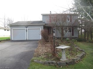 6919 Kirk Rd, Canfield, OH 44406