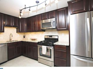 816 Gainsboro Rd, Drexel Hill, PA 19026