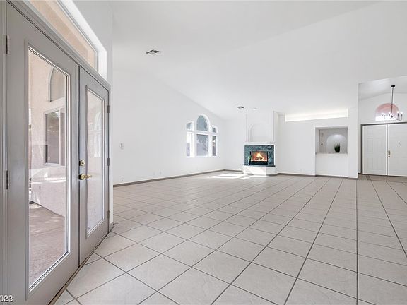 5th image of 6207 Island Palm Ave