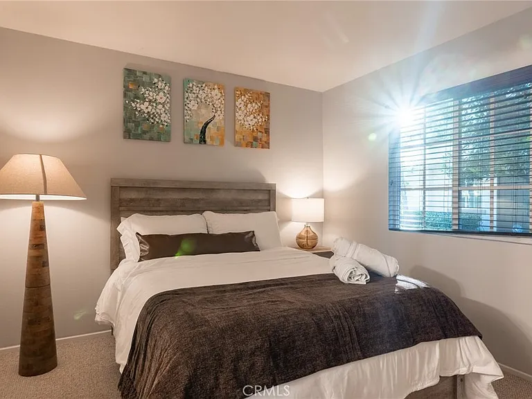6371 Estrela Ln — Photo 4